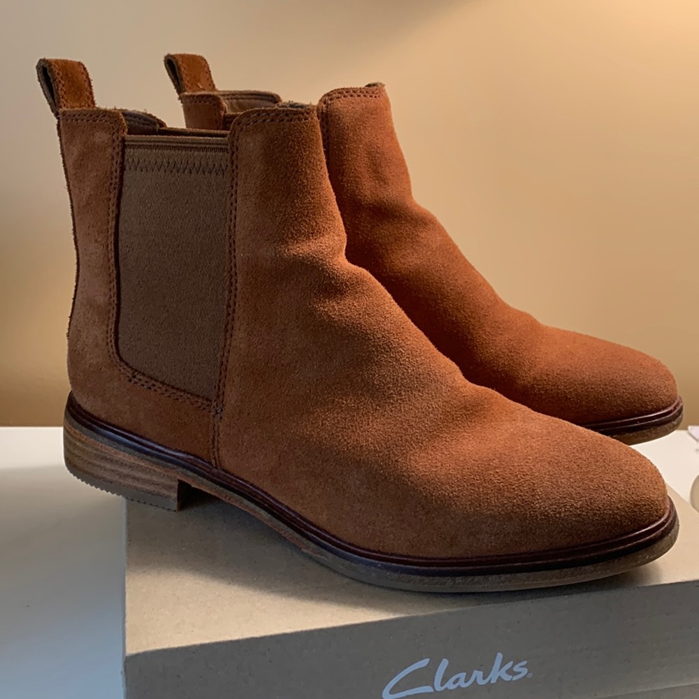 Clarks Clarkdale Arlo Chelsea boots, size 8.5